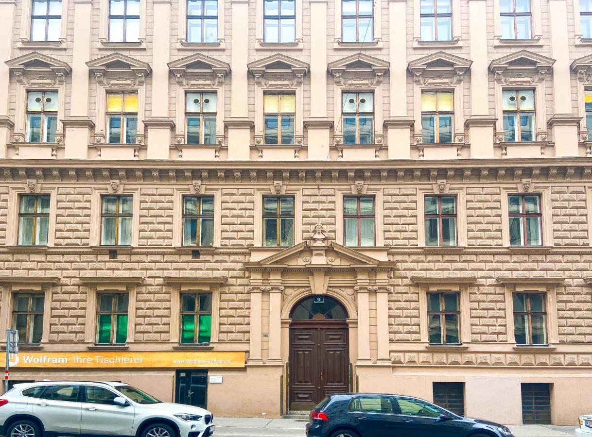 Backpacker Apartment City Center Wien Exteriör bild